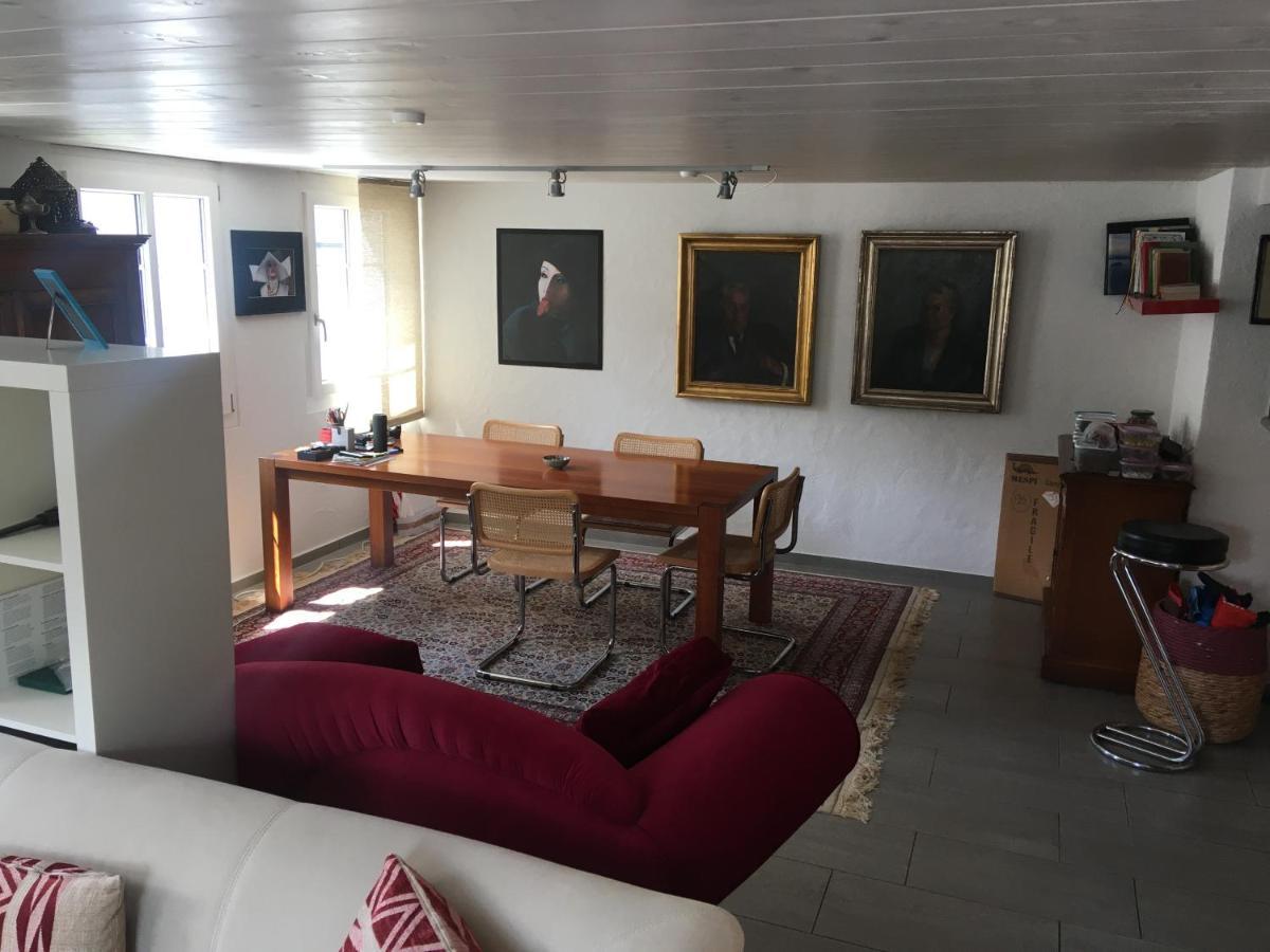 The Delicate Question Which Bed & Breakfast Schwyz Bagian luar foto